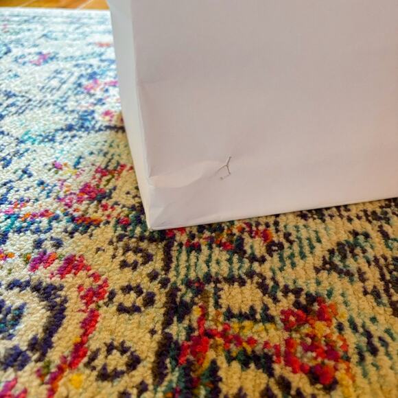 2023 Large White Burberry Shopping Bag 🛍️ - Picture 3 of 6